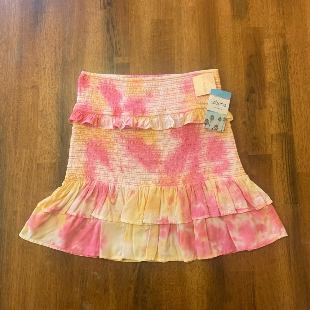 Crown & Ivy Cabana NWT Skirt Medium Pink Yellow Ruffled Bubble Mini Smocked